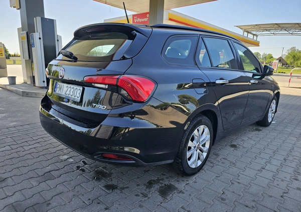 Fiat Tipo cena 37800 przebieg: 180000, rok produkcji 2017 z Międzychód małe 92